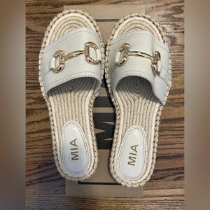 NEW MIA Women’s Cadiz Espadrille Slides Bone Size 9 NIB